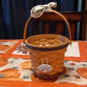 Preowned 1999 Longaberger Daisy basket